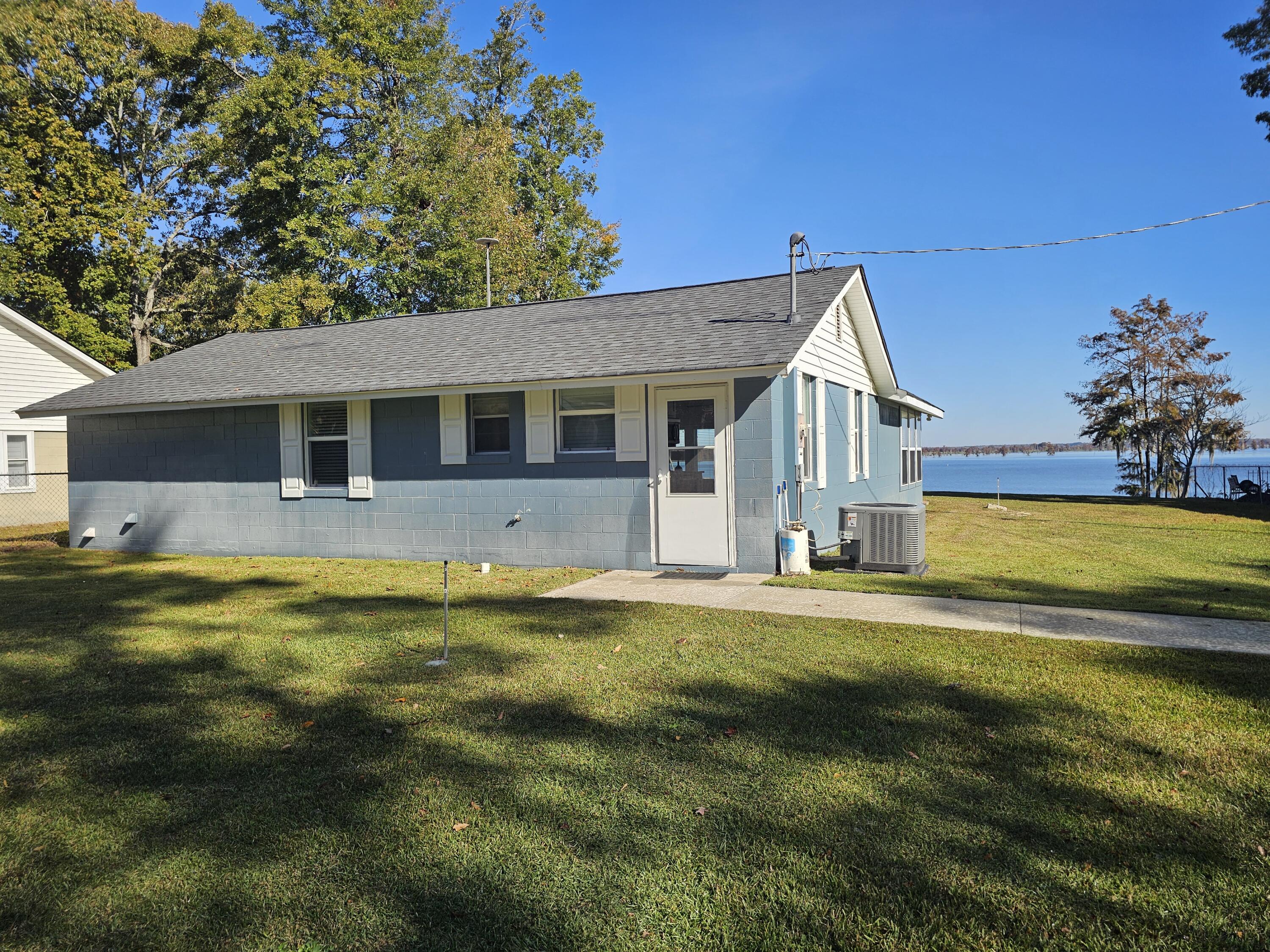 793 Stumphole Road Elloree, SC 29047 - Photo 5 of 27