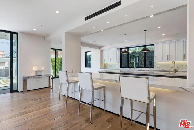 $3,875,000 | 6115 West 6th Street, Los Angeles, CA 90048