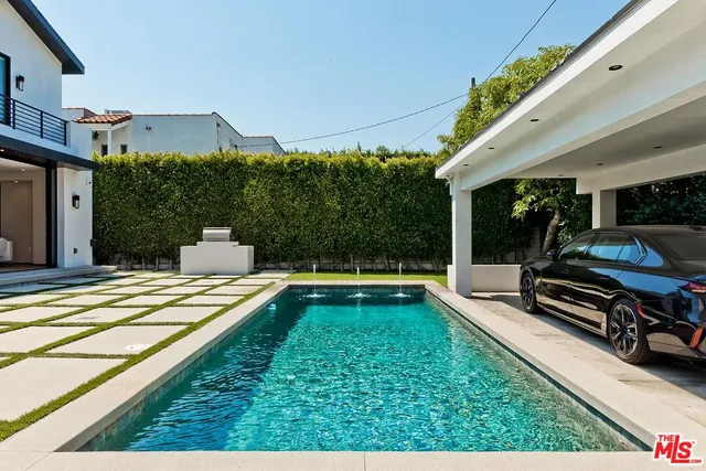 $3,875,000 | 6115 West 6th Street, Los Angeles, CA 90048