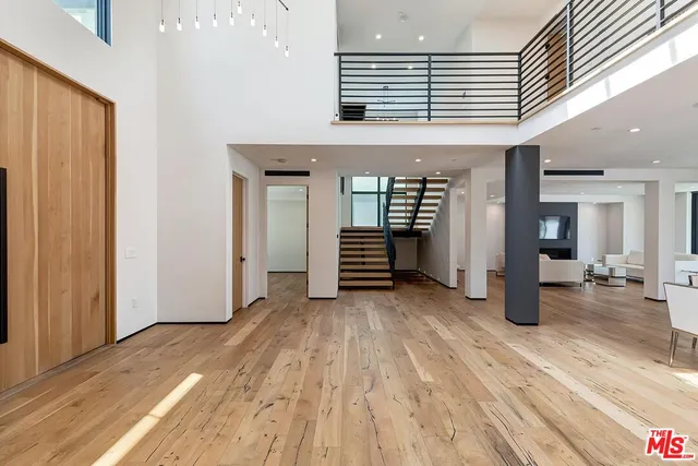 $3,875,000 | 6115 West 6th Street, Los Angeles, CA 90048
