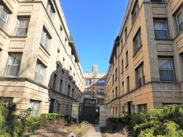 1362 West Greenleaf Avenue, Unit GD Chicago, IL 60626 - Photo 1 of 35