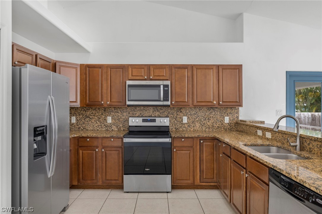9016 Shaddock Road West Fort Myers, FL 33967 - Photo 23 of 31 Gallery Image 23
