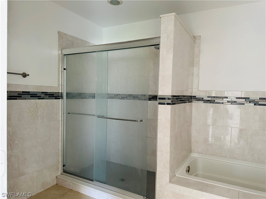 9016 Shaddock Road West Fort Myers, FL 33967 - Photo 3 of 31 Gallery Image 3