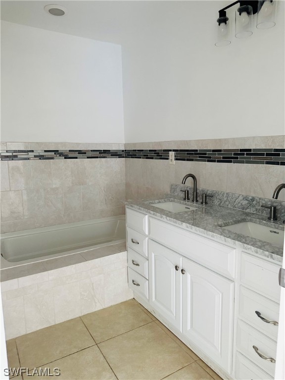 9016 Shaddock Road West Fort Myers, FL 33967 - Photo 4 of 31 Gallery Image 4