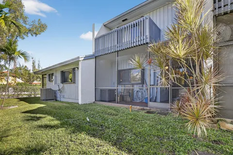 $334,800 | 1642 North 15th Terrace, Hollywood, FL 33020