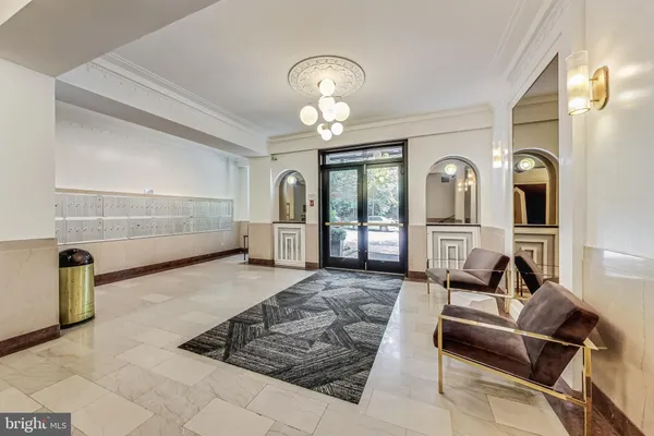 $2,600 | 1010 25th Street Northwest, Unit 101, Washington, DC 20037