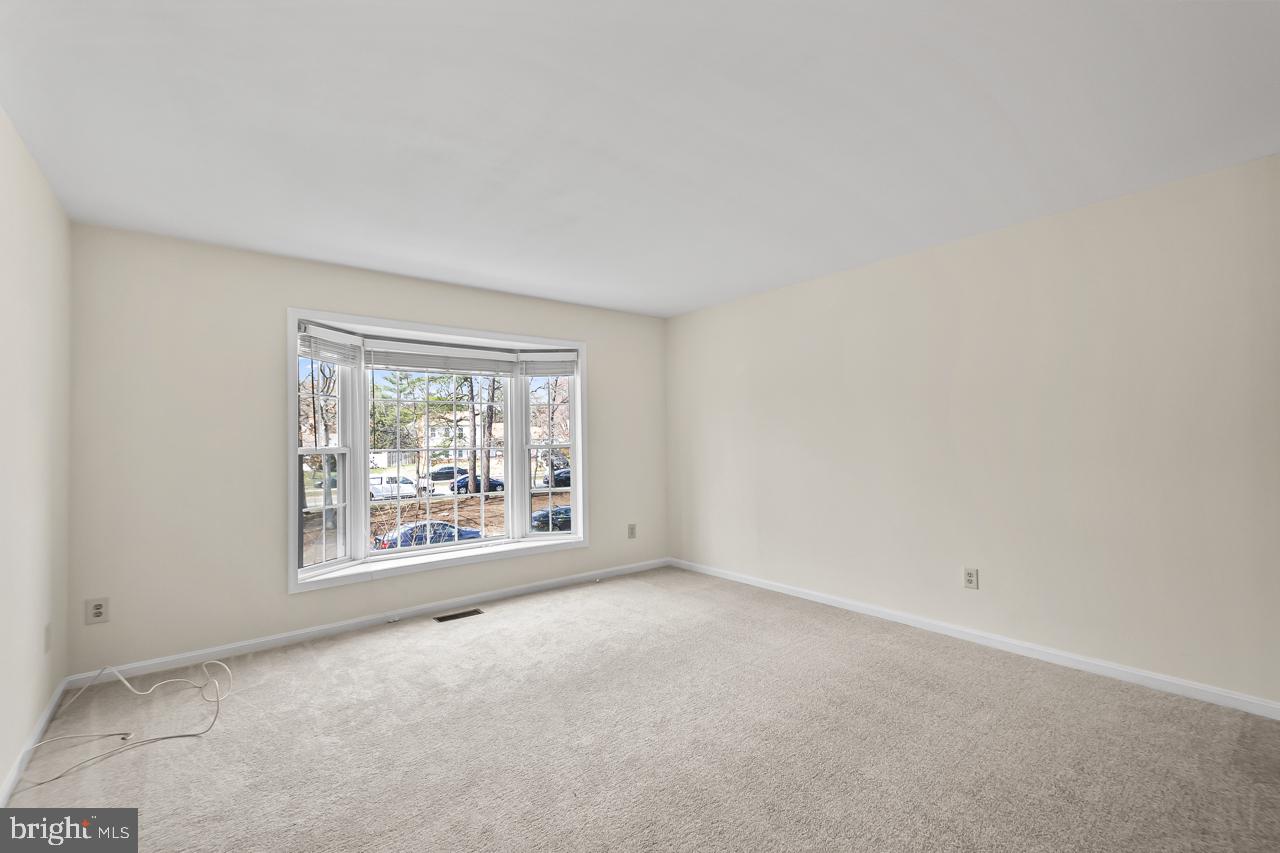 7937 Edinburgh Drive Springfield, VA 22153 - Photo 12 of 35