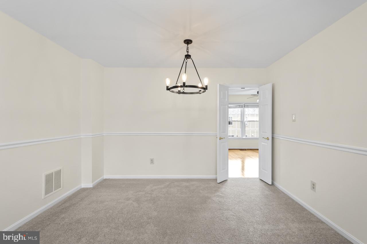 7937 Edinburgh Drive Springfield, VA 22153 - Photo 16 of 35