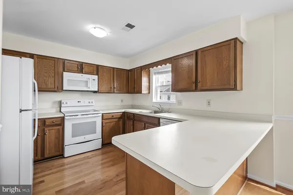 $625,000 | 7937 Edinburgh Drive, Springfield, VA 22153