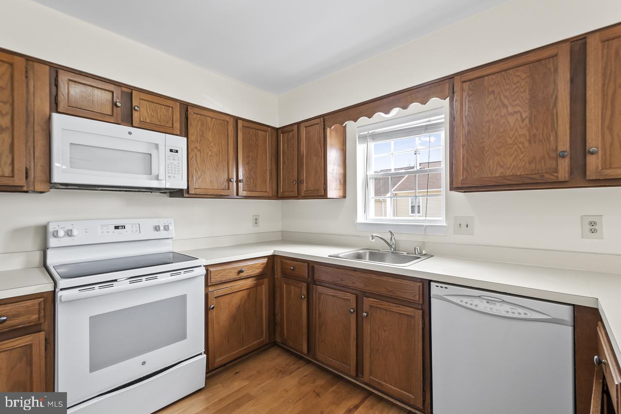 7937 Edinburgh Drive Springfield, VA 22153 - Photo 22 of 35