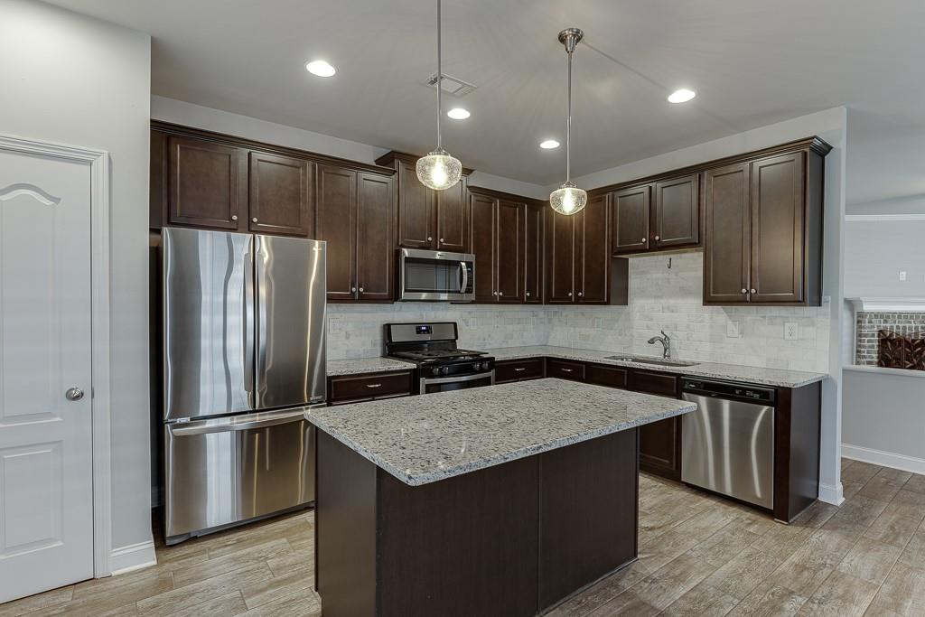 567 Lillian Way Jefferson, GA 30549 - Photo 15 of 80