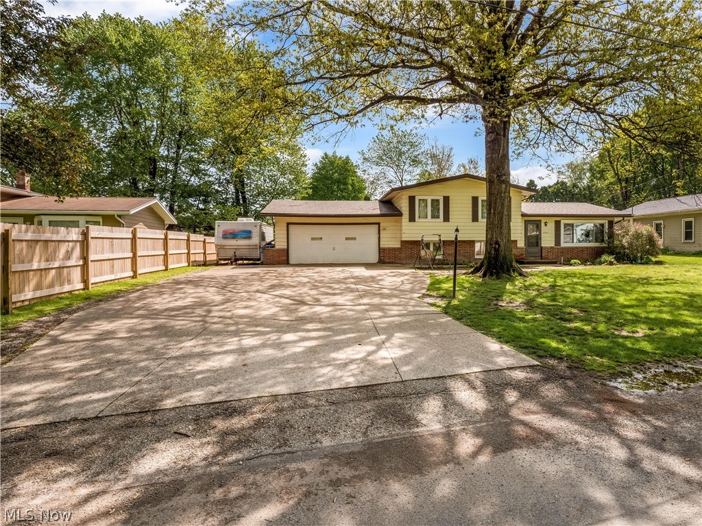 2945 Prior Road Akron, OH 44319 - Photo 2 of 21