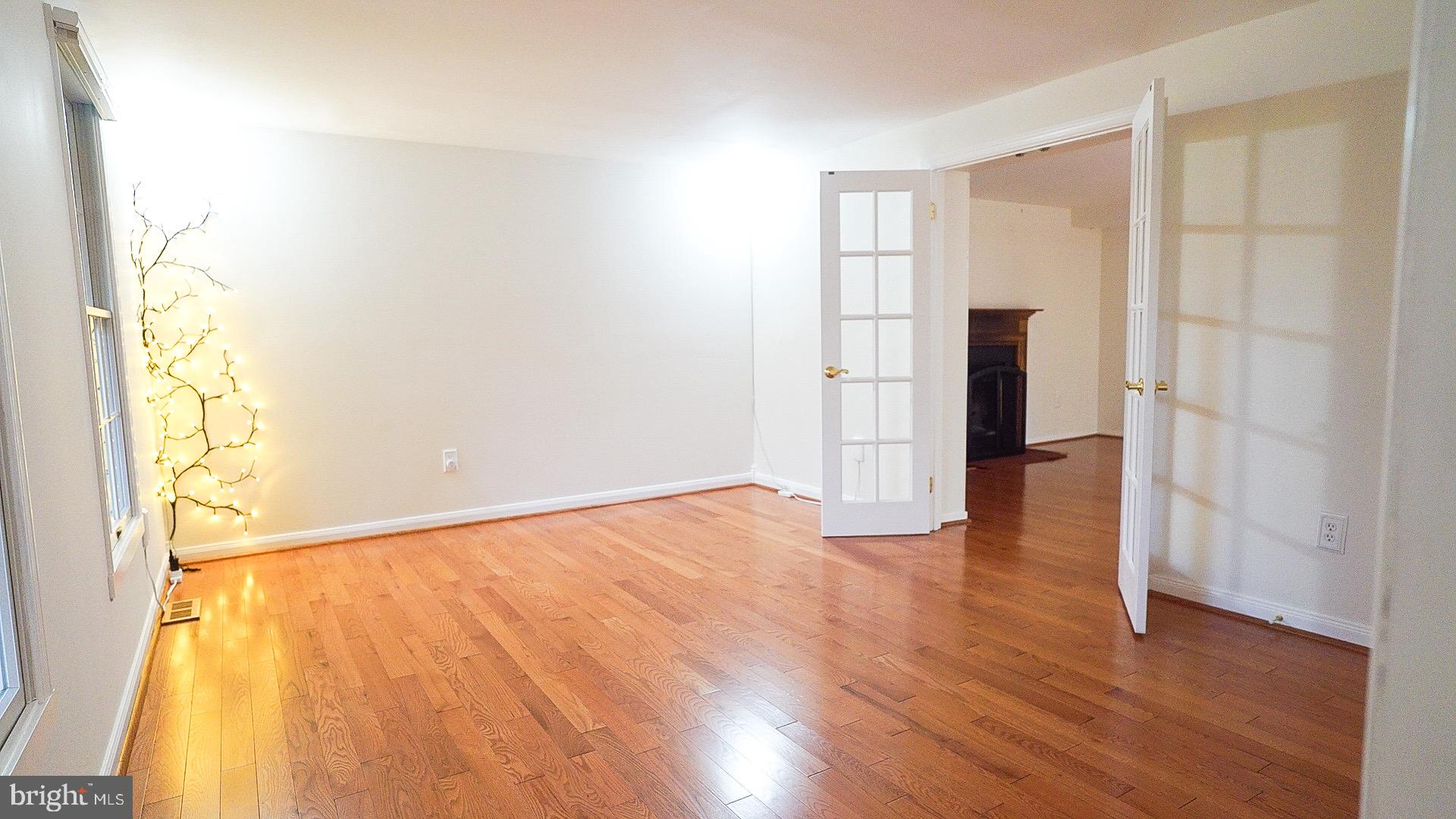 15350 Peach Orchard Road Silver Spring, MD 20905 - Photo 4 of 56