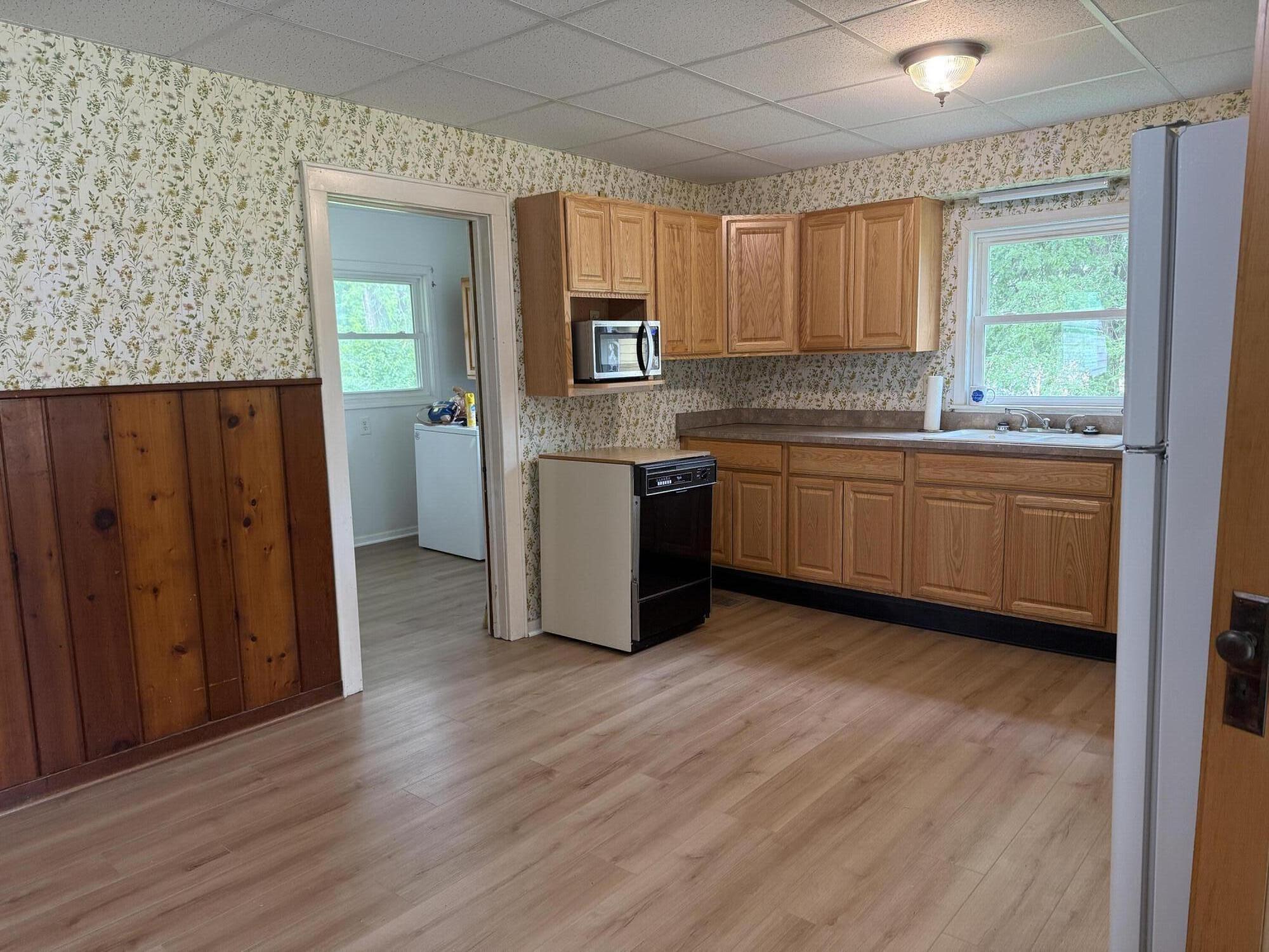 301 Mill Street Leslie, MI 49251 - Photo 6 of 15 IMG_5882