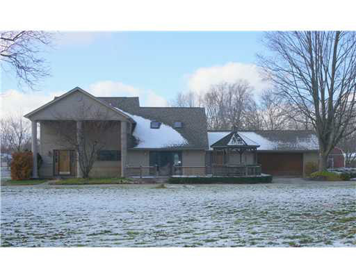 2821 Edison Road South Bend, IN 46615 - Photo 1 of 24 Gallery Image 1