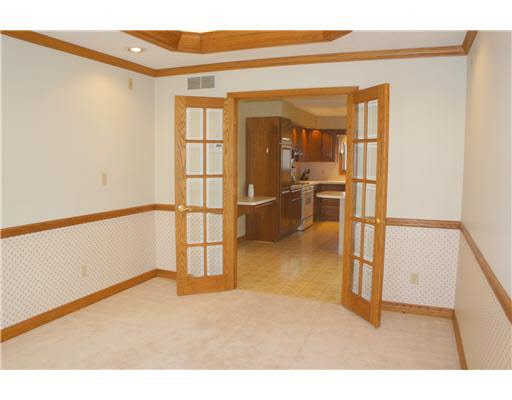 2821 Edison Road South Bend, IN 46615 - Photo 12 of 24 Gallery Image 12