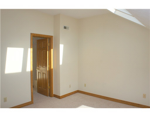 2821 Edison Road South Bend, IN 46615 - Photo 16 of 24 Gallery Image 16