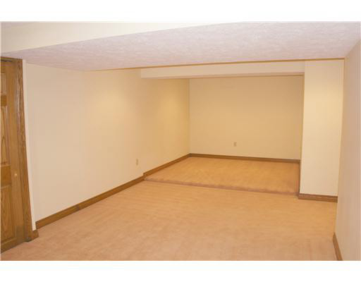 2821 Edison Road South Bend, IN 46615 - Photo 18 of 24 Gallery Image 18