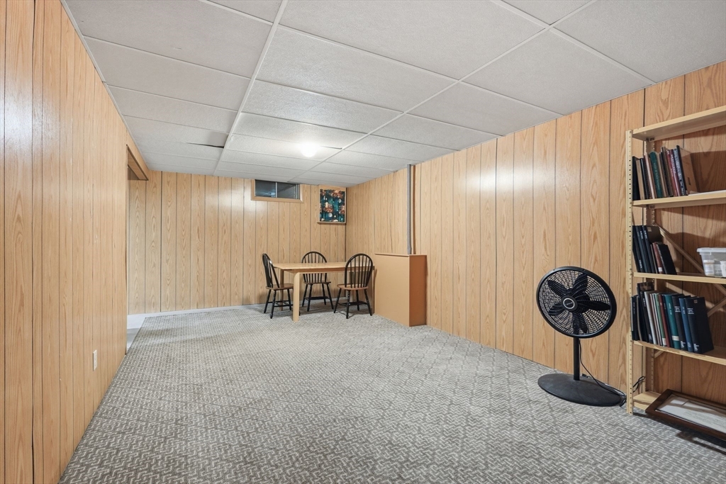 87 Logtown Road Amherst, MA 01002 - Photo 32 of 41