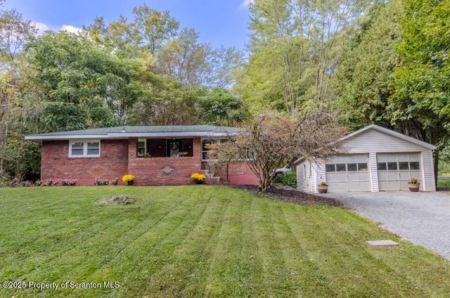 $334,900 | 325 College Avenue, Factoryville, PA 18419