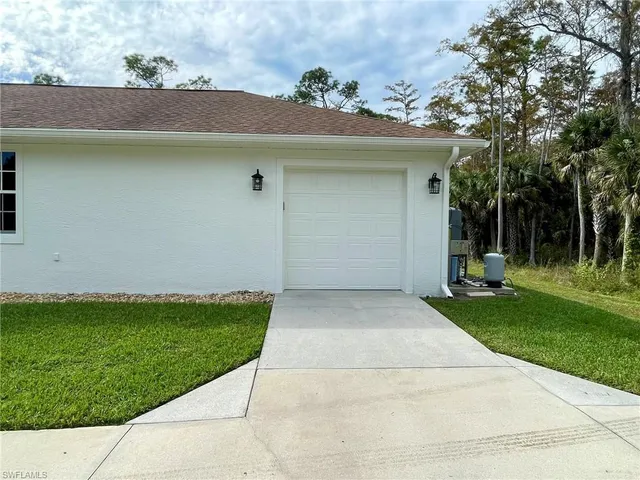a view of outdoor space yard and deck