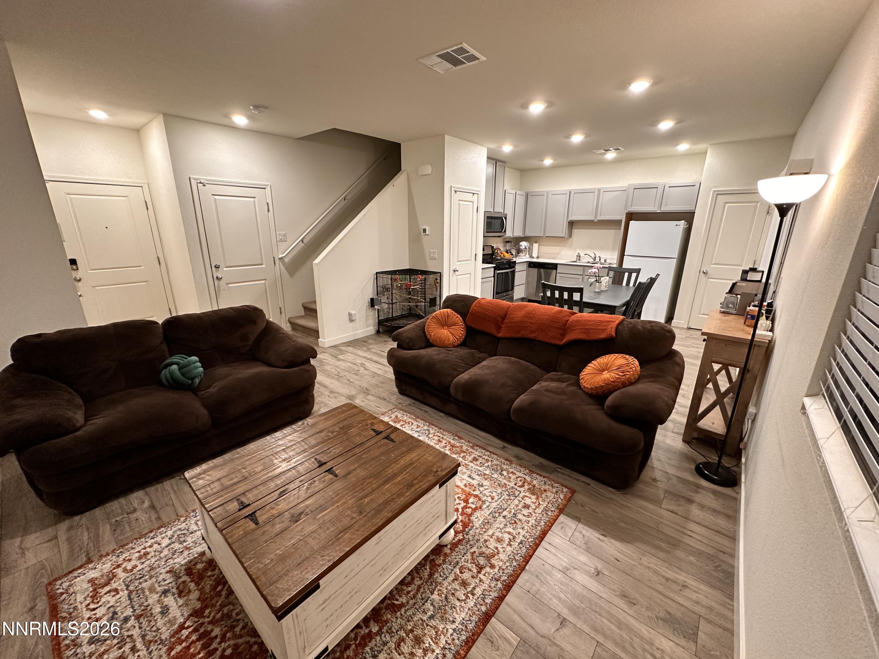 624 Selene Moon Street Reno, NV 89506 - Photo 4 of 17 IMG_7398