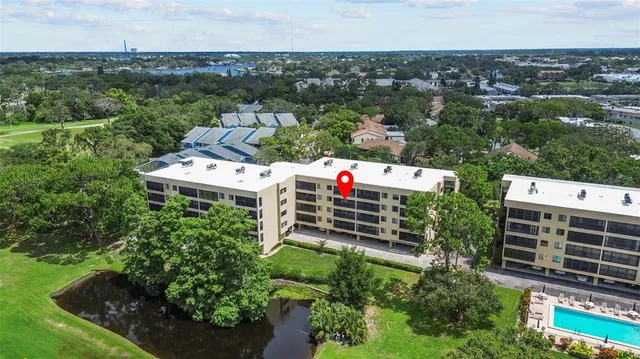 $264,900 | 1933 Golf View Drive, Unit 1933, Tarpon Springs, FL 34689