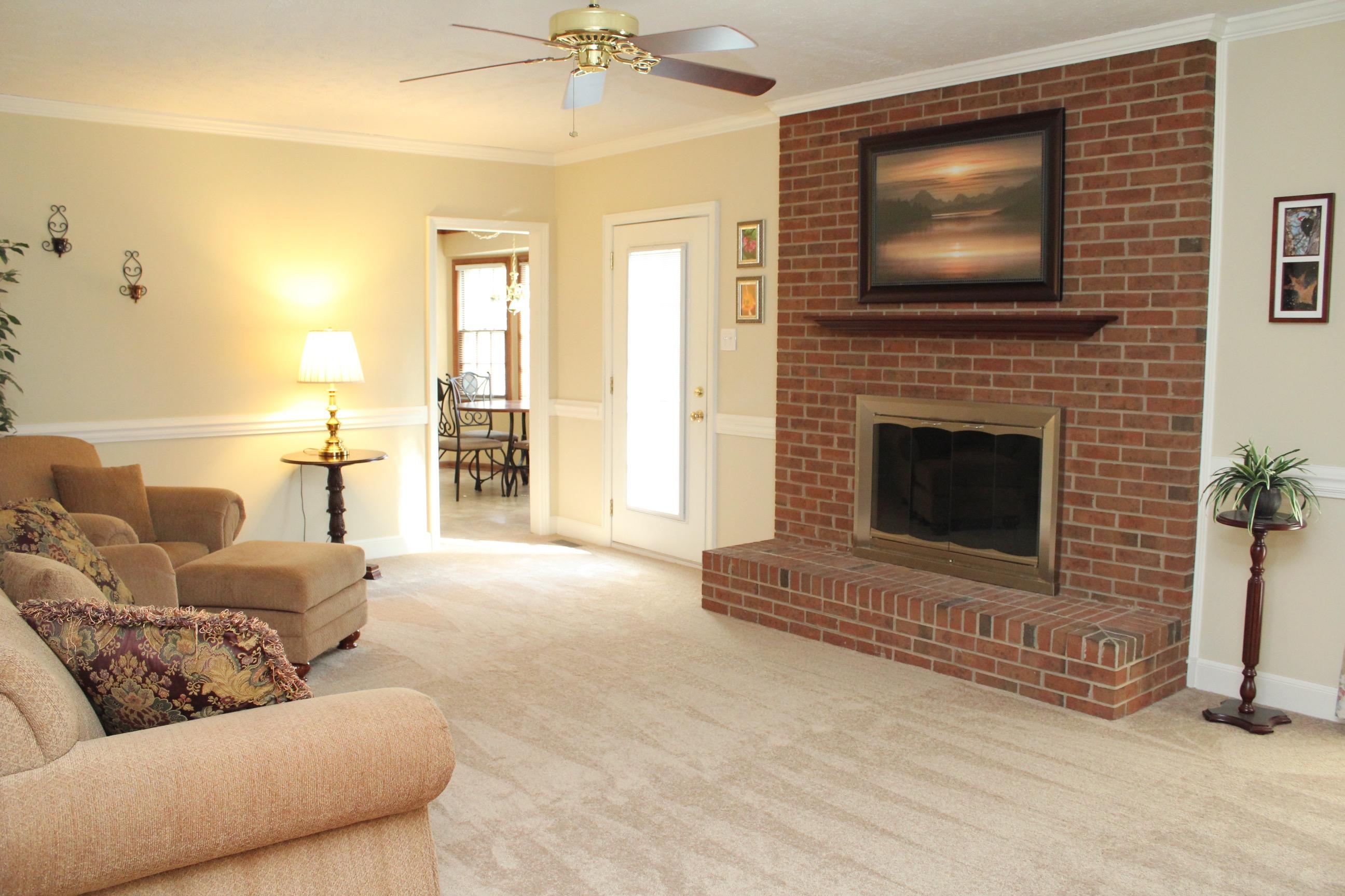 106 Fairway Drive Rockingham, NC 28379 - Photo 6 of 19 Den