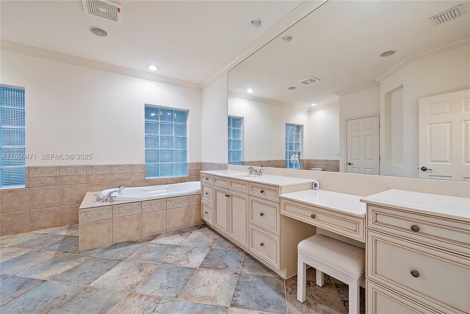 133 Mystic Lane Jupiter, FL 33458 - Photo 40 of 56 Primary Bathroom