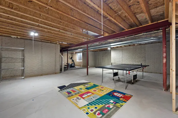 $699,900 | W153-n4899 Orchid Circle, Menomonee Falls, WI 53051