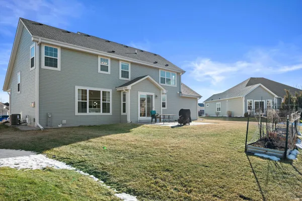 $699,900 | W153-n4899 Orchid Circle, Menomonee Falls, WI 53051