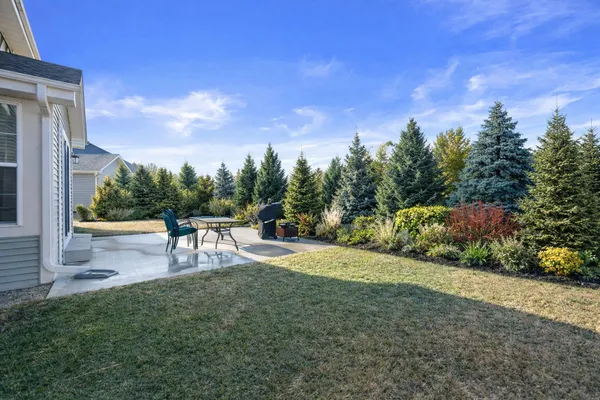 $699,900 | W153-n4899 Orchid Circle, Menomonee Falls, WI 53051