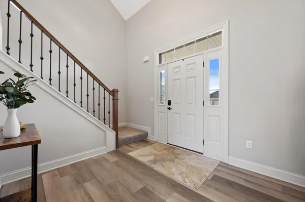 $699,900 | W153-n4899 Orchid Circle, Menomonee Falls, WI 53051