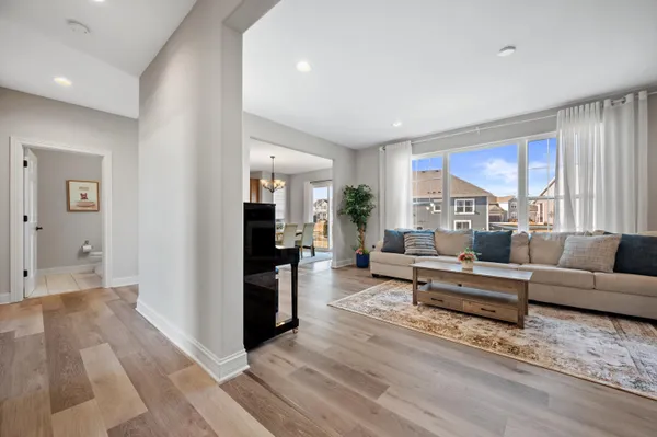 $699,900 | W153-n4899 Orchid Circle, Menomonee Falls, WI 53051