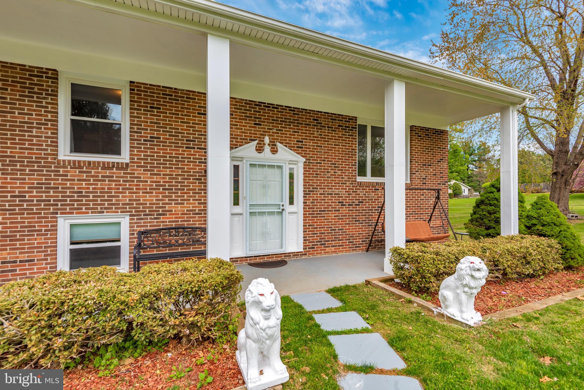 8232 Hilton Road Gaithersburg, MD 20882 - Photo 2 of 43 Gallery Image 2