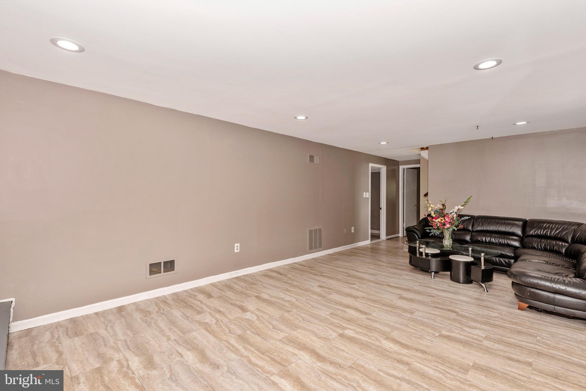 8232 Hilton Road Gaithersburg, MD 20882 - Photo 23 of 43 Gallery Image 23