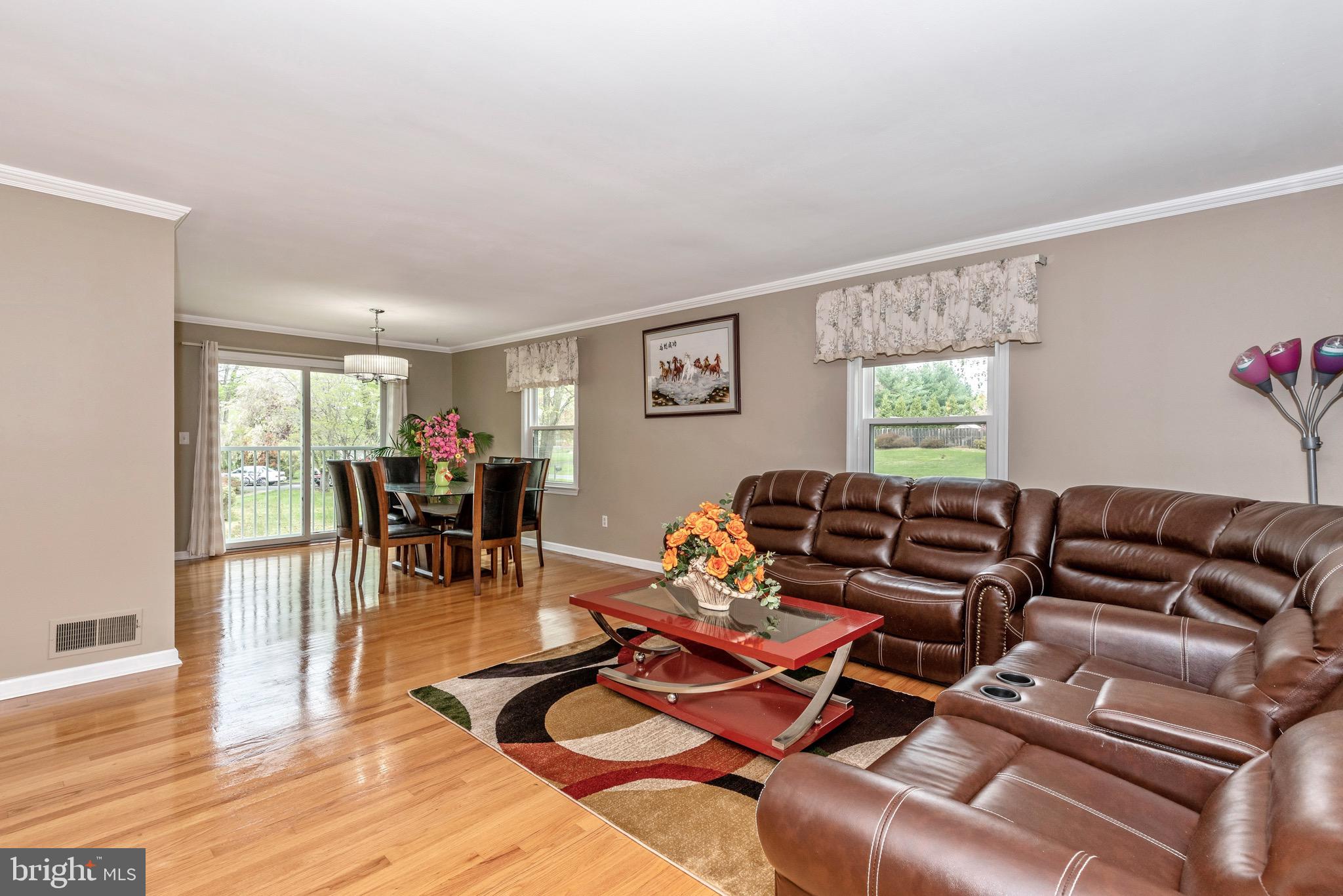 8232 Hilton Road Gaithersburg, MD 20882 - Photo 4 of 43 Gallery Image 4