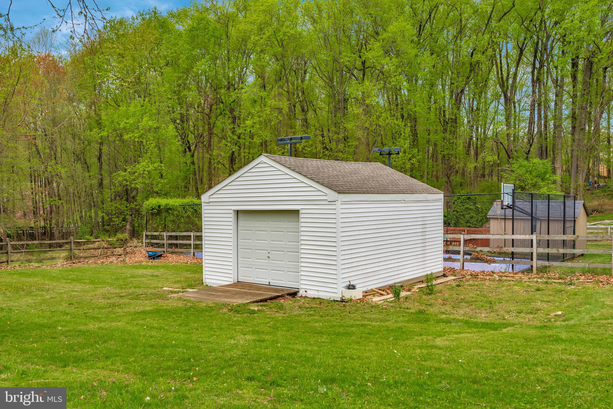 8232 Hilton Road Gaithersburg, MD 20882 - Photo 39 of 43 Gallery Image 39