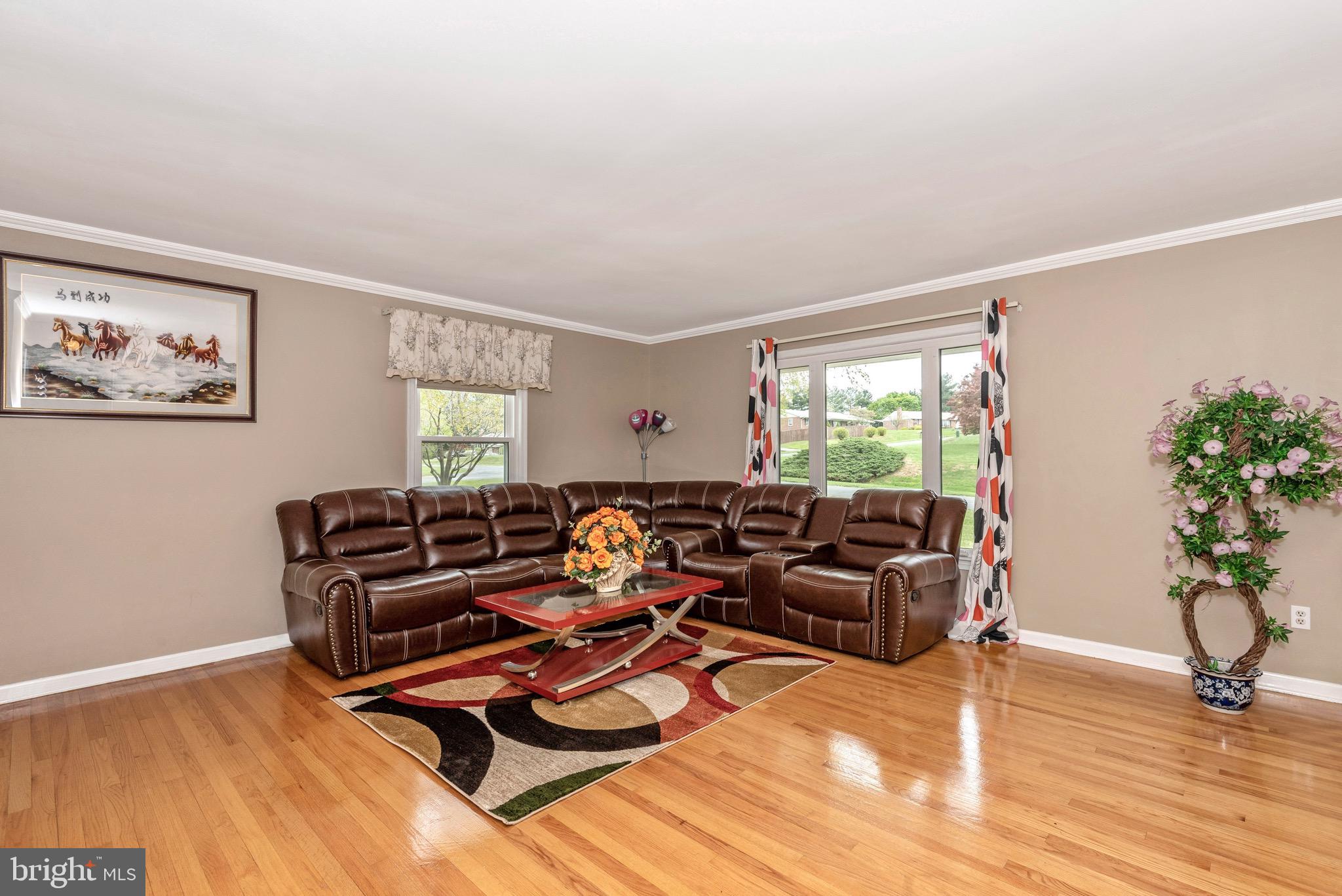 8232 Hilton Road Gaithersburg, MD 20882 - Photo 7 of 43 Gallery Image 7