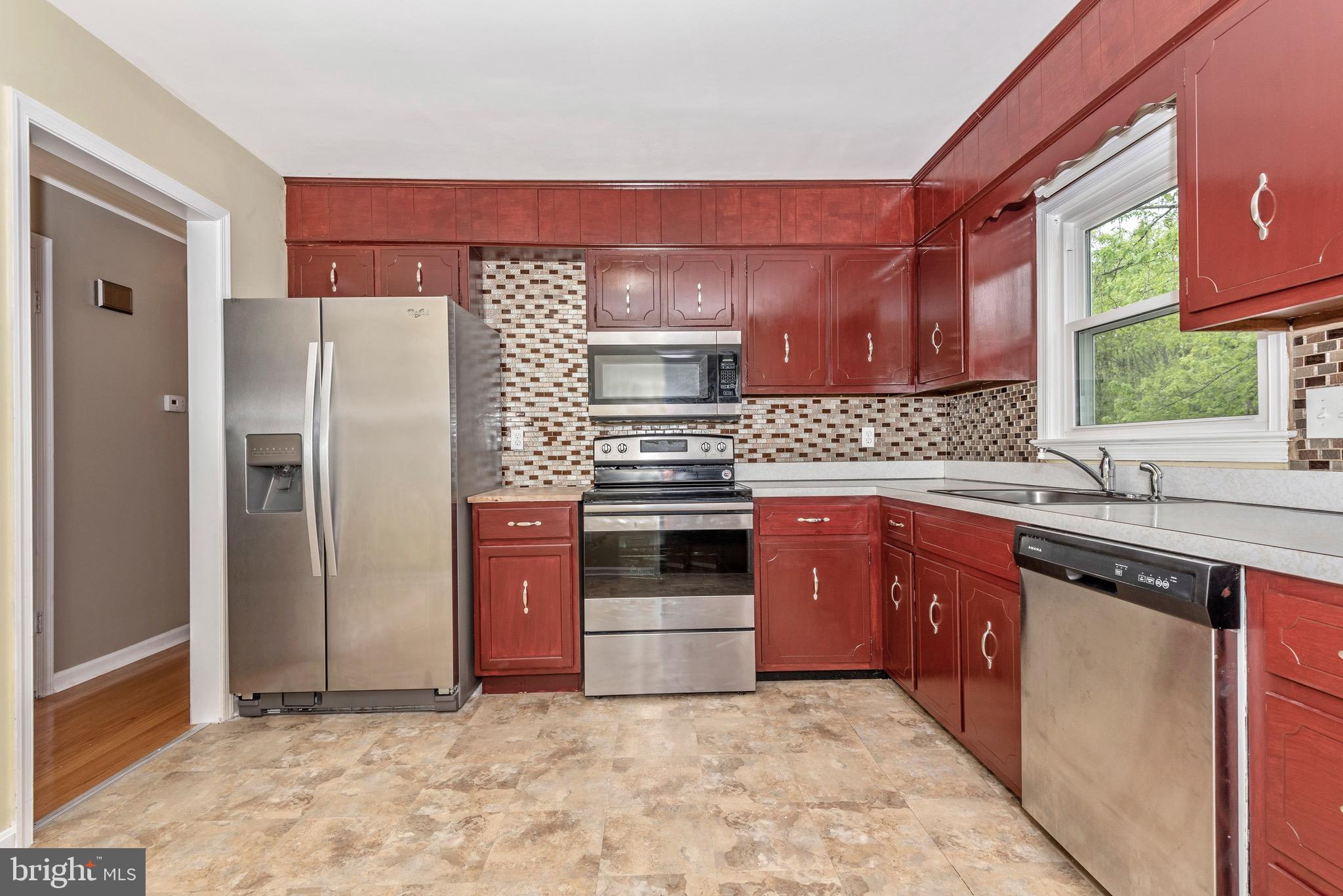 8232 Hilton Road Gaithersburg, MD 20882 - Photo 9 of 43 Gallery Image 9