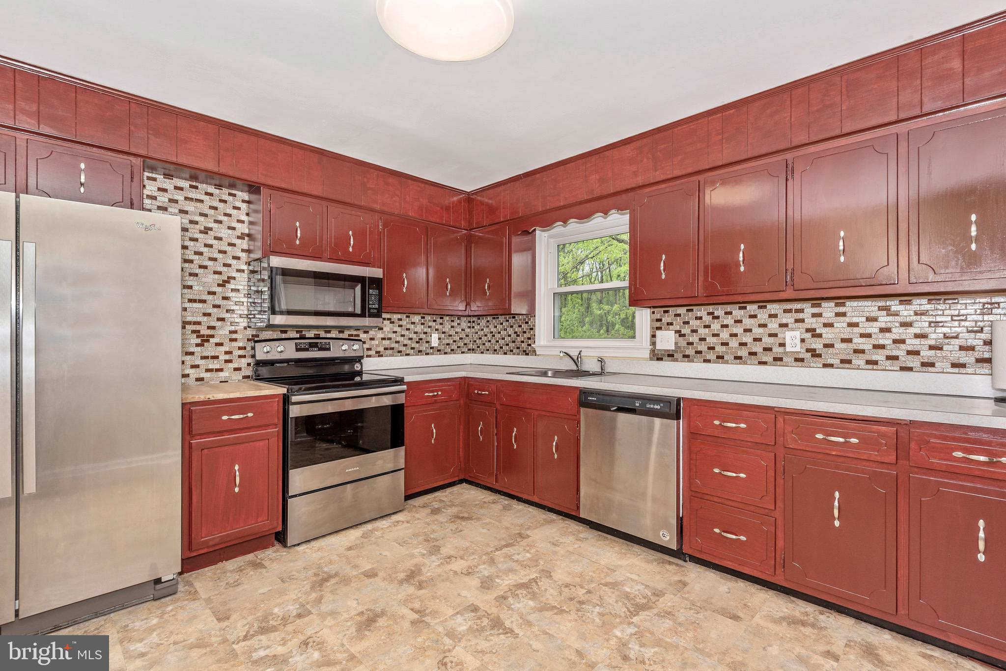 8232 Hilton Road Gaithersburg, MD 20882 - Photo 10 of 43 Gallery Image 10