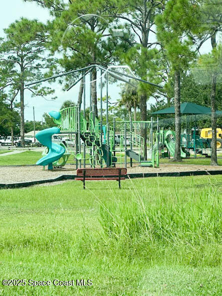 1515 Huntington Lane, Unit 427 Rockledge, FL 32955 - Photo 20 of 21 a view of park