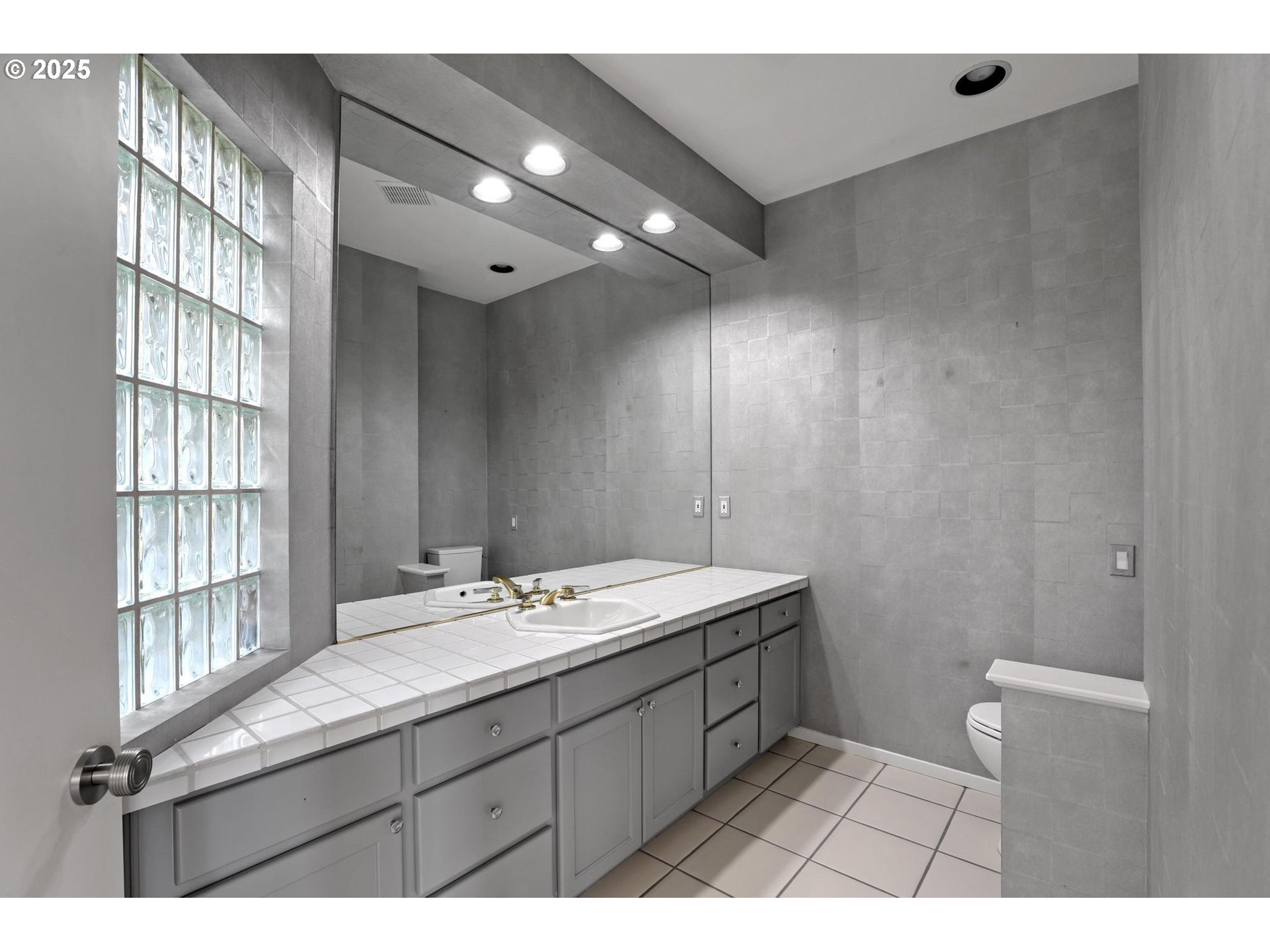 2642 Southwest Bucharest Court Portland, OR 97225 - Photo 23 of 47