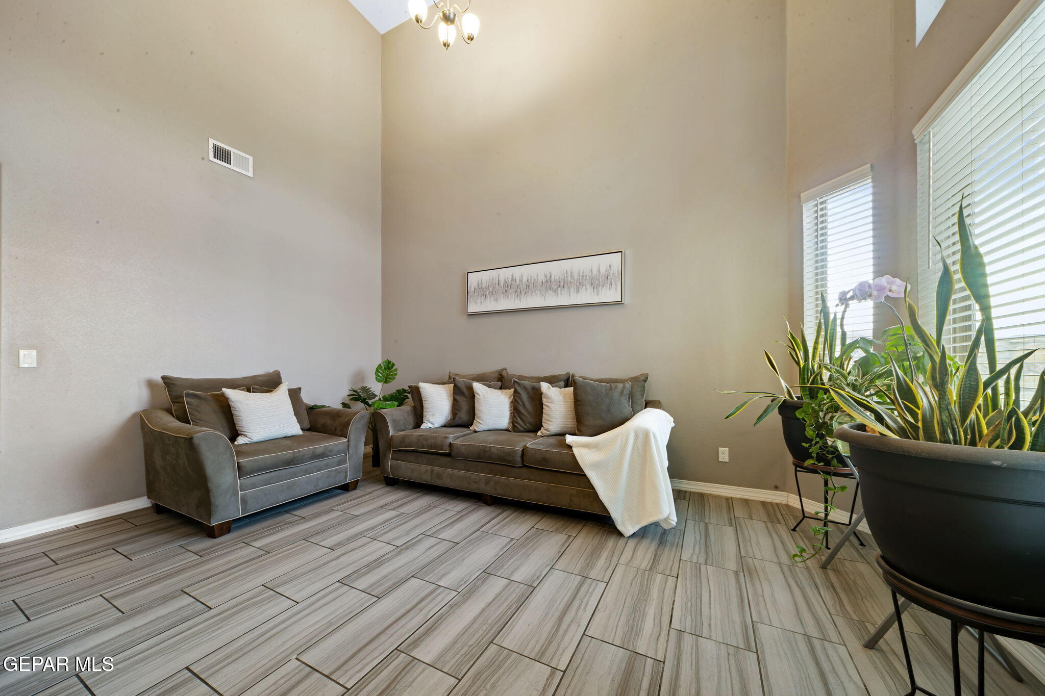 282 Ulshaw Street El Paso, TX 79928 - Photo 15 of 48 1-web-or-mls-A24I1500