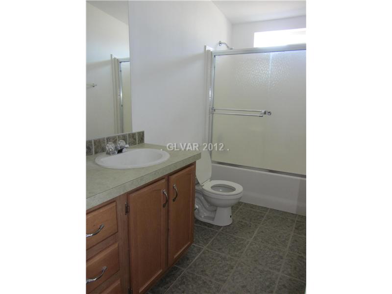 4580 Retread Road Pahrump, NV 89048 - Photo 11 of 14 Bathroom.