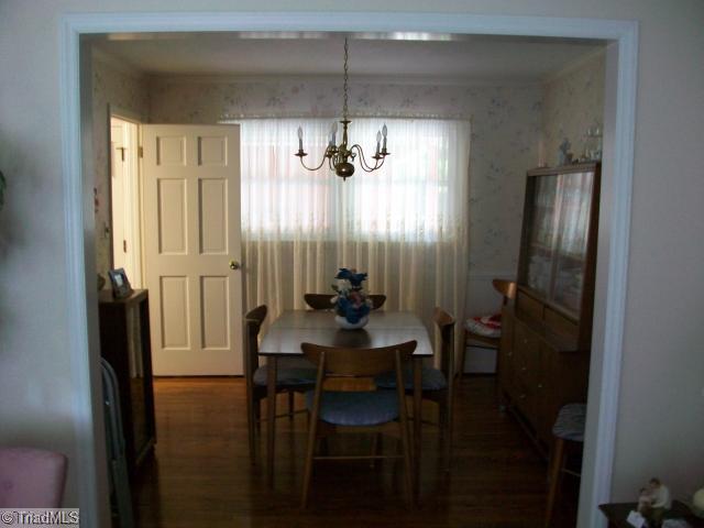 3207 Rolling Road High Point, NC 27265 - Photo 5 of 12 Dining Room.
