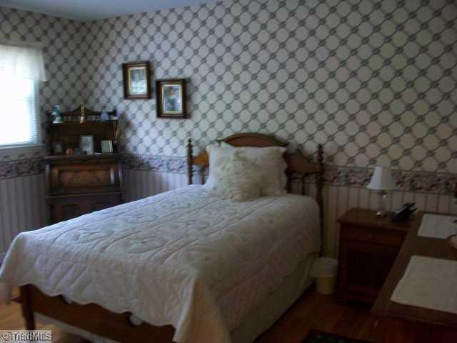 3207 Rolling Road High Point, NC 27265 - Photo 10 of 12 2nd Bedroom.