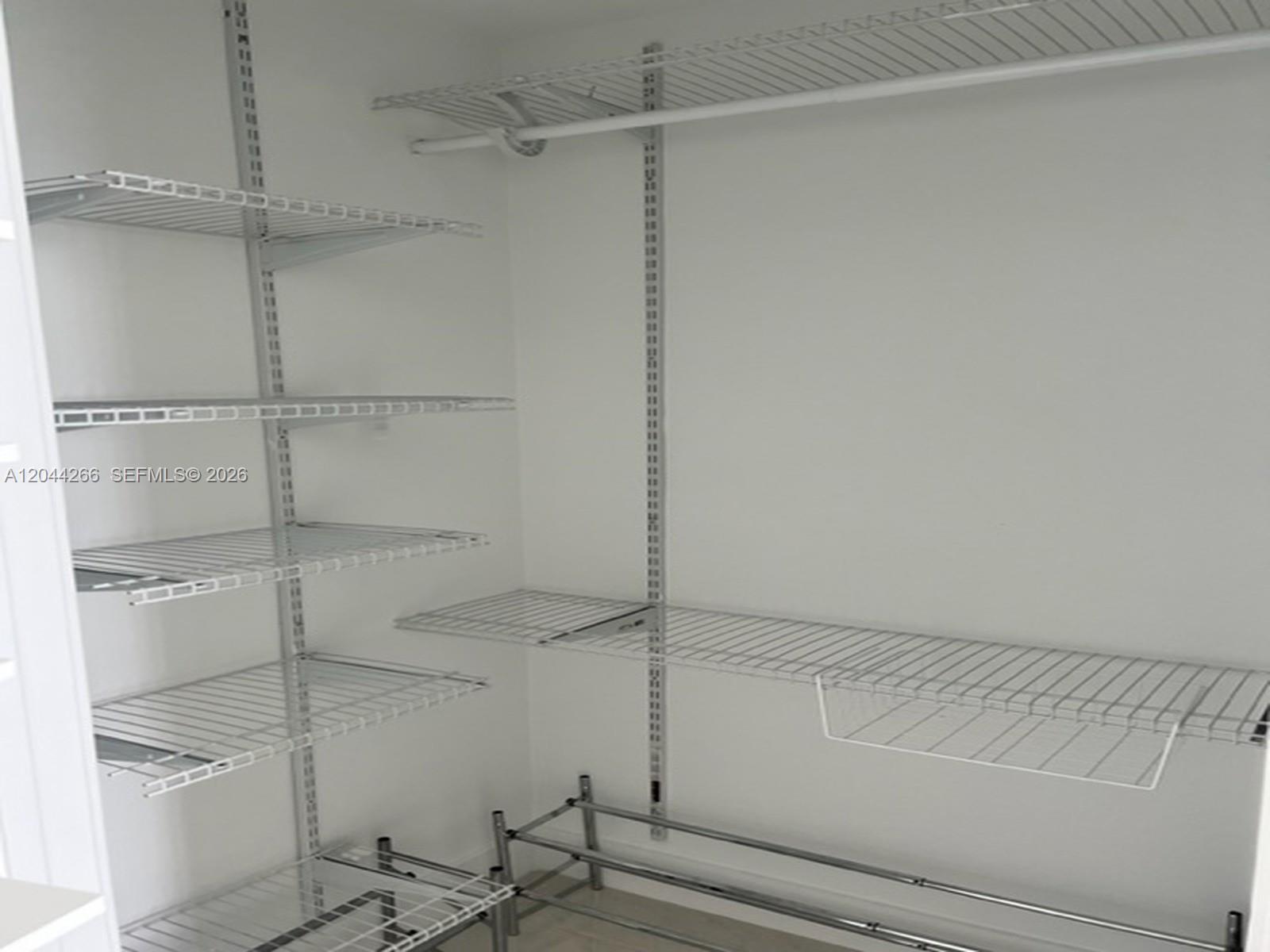 79 Southwest 12th Street, Unit 2905S Miami, FL 33130 - Photo 9 of 30