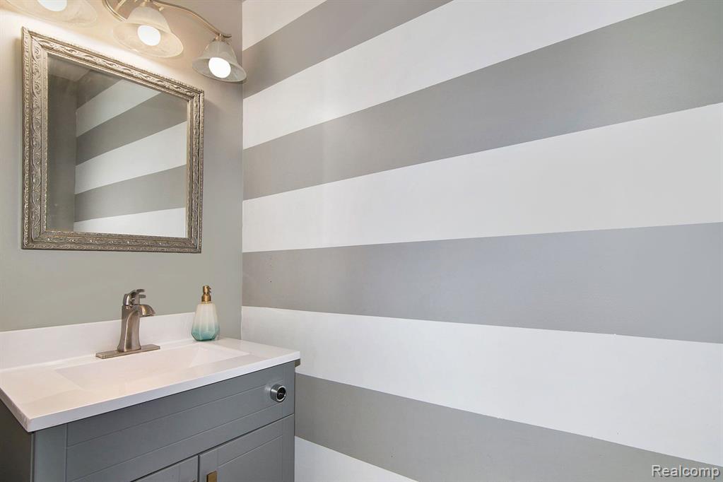 3710 Warner Road Howell, MI 48855 - Photo 12 of 31