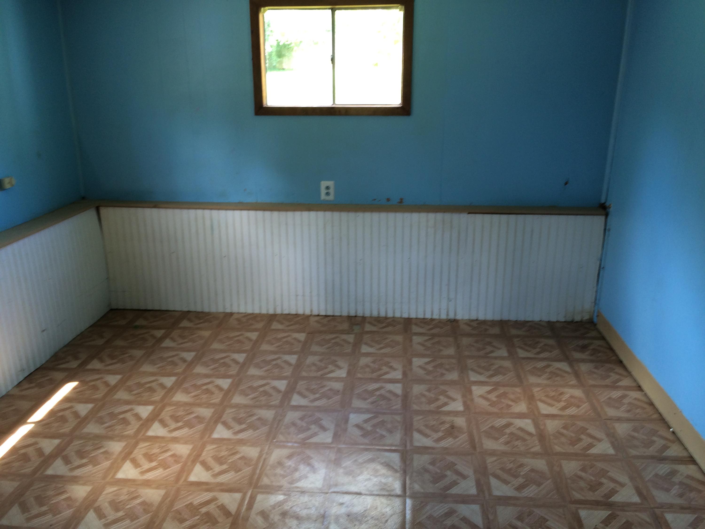 1919 Sandusky Road Knoxville, TN 37912 - Photo 8 of 12 Bedroom 3